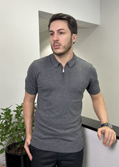 Polo em Tricot com Zíper