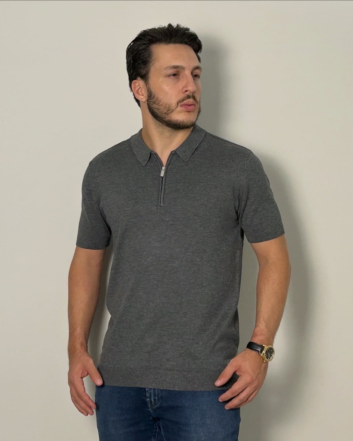 Polo em Tricot com Zíper