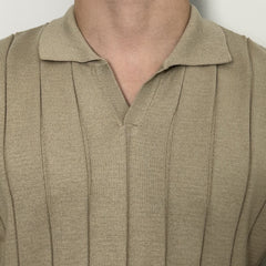Polo em Tricot Texturizado Gola V