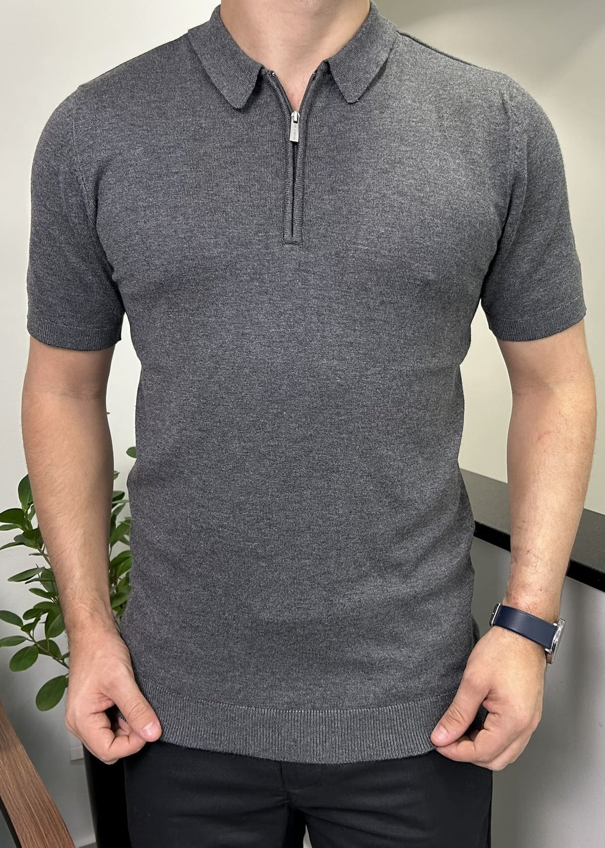 Polo em Tricot com Zíper